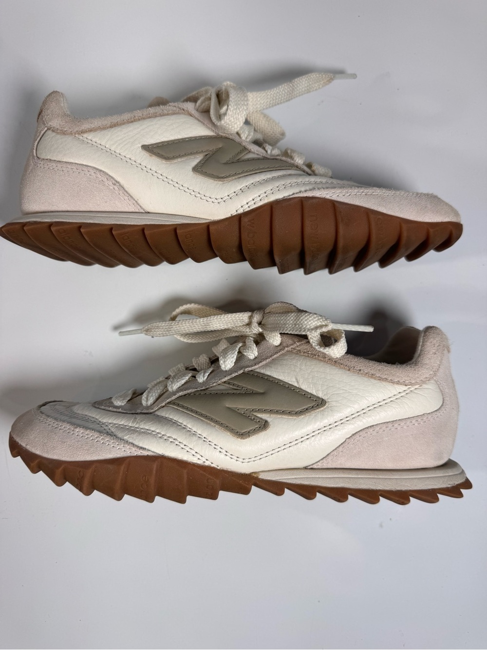 New Balance RC30 Sea Salt Aluminum US 6.5 Ivory Gum Suede Sneakers URC30MA